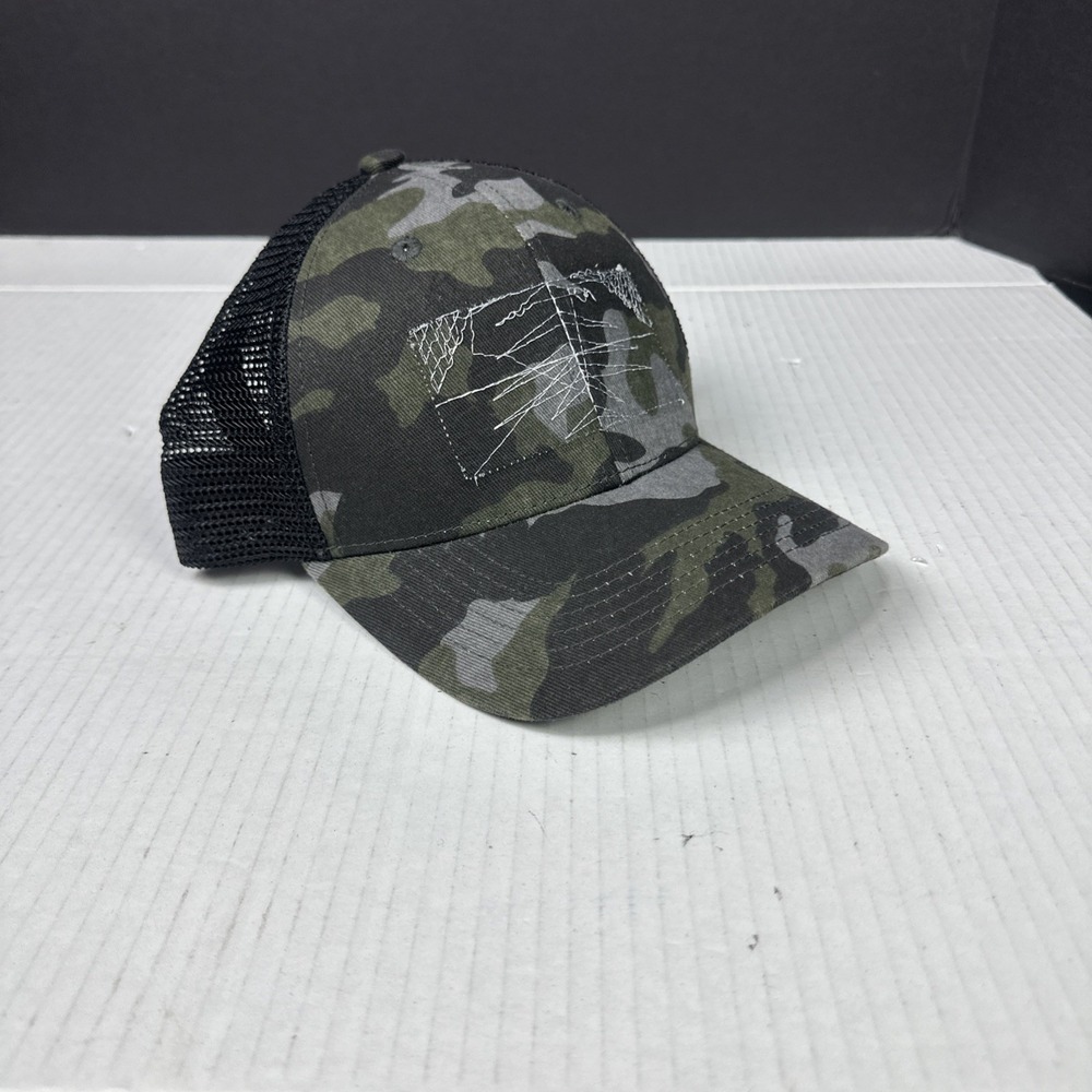 Bajio Twill Fishing Trucker Mesh Snapback Camo & Black Two-Tone Hat Cap